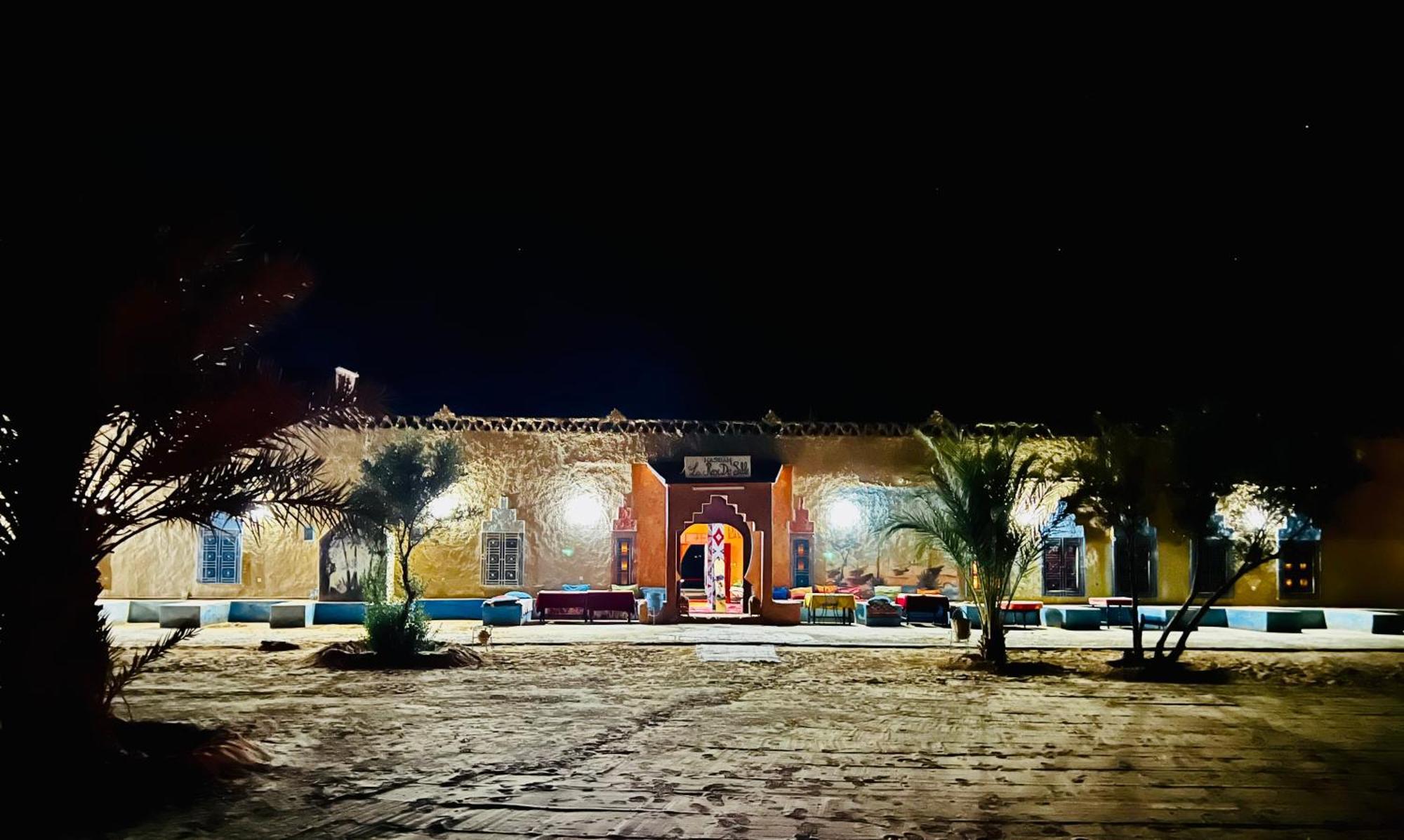Hotel Camping Les Roses Des Dunes & Piscine Merzouga Exterior foto
