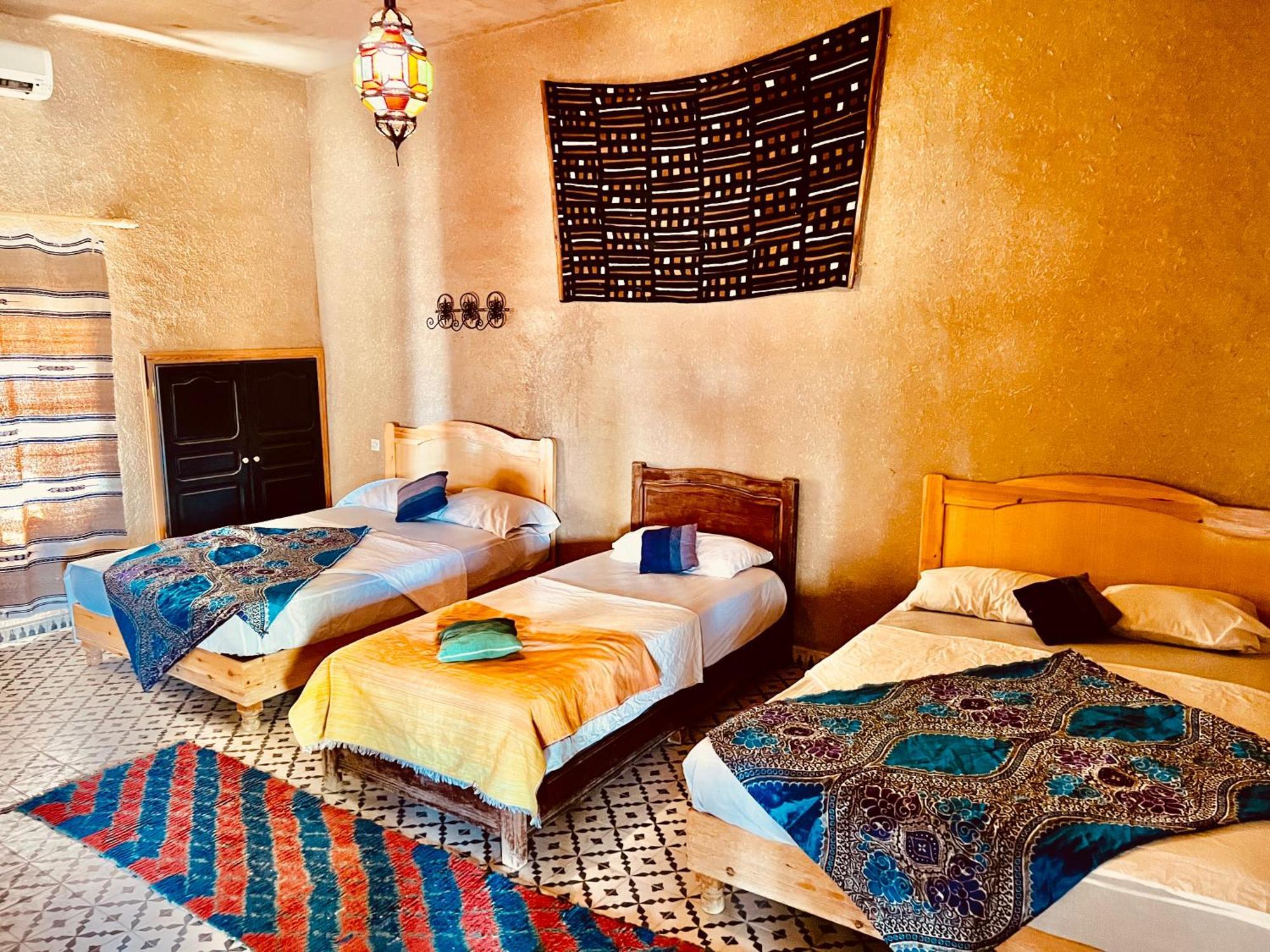 Hotel Camping Les Roses Des Dunes & Piscine Merzouga Exterior foto
