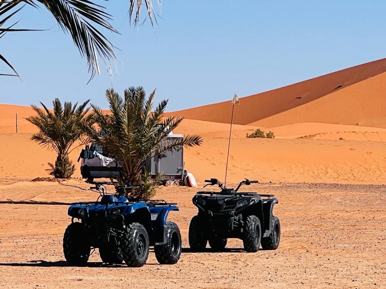 Hotel Camping Les Roses Des Dunes & Piscine Merzouga Exterior foto